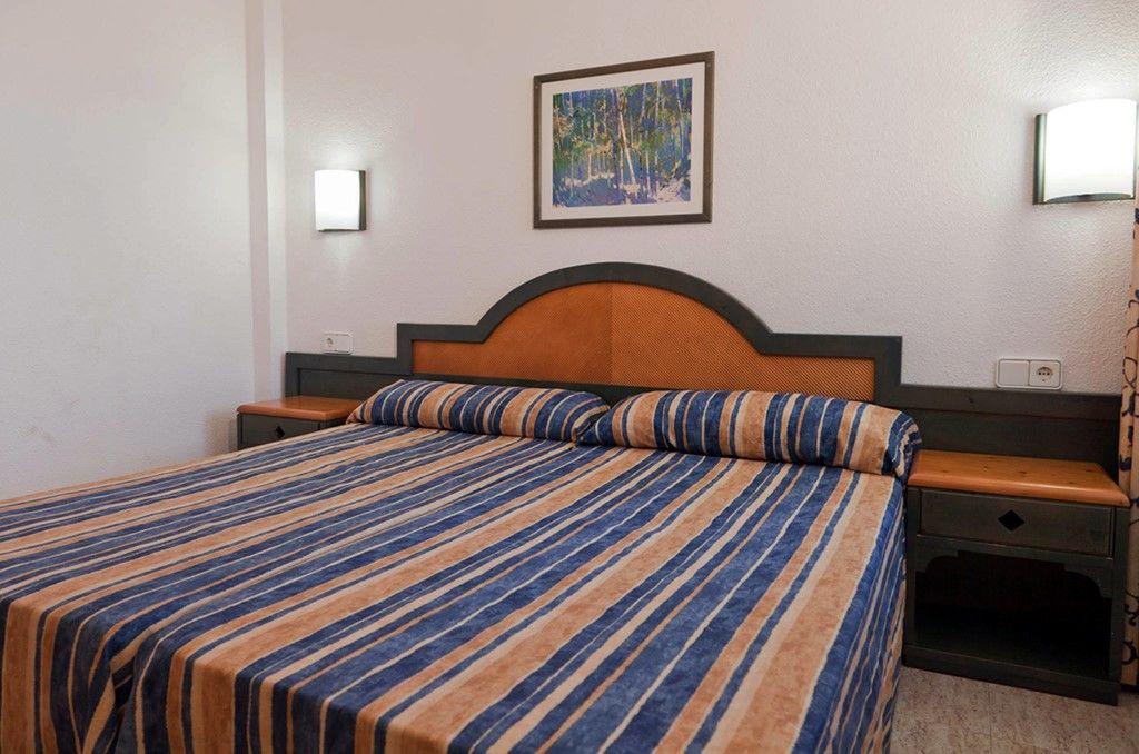 Apartamentos Blue Star (Adults Only) Sant Antoni de Portmany Extérieur photo