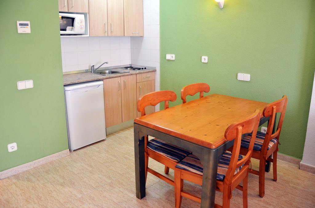 Apartamentos Blue Star (Adults Only) Sant Antoni de Portmany Extérieur photo