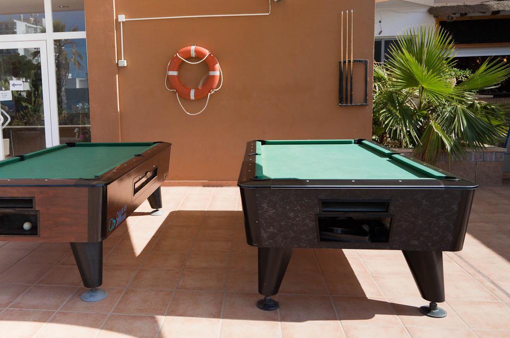Apartamentos Blue Star (Adults Only) Sant Antoni de Portmany Extérieur photo