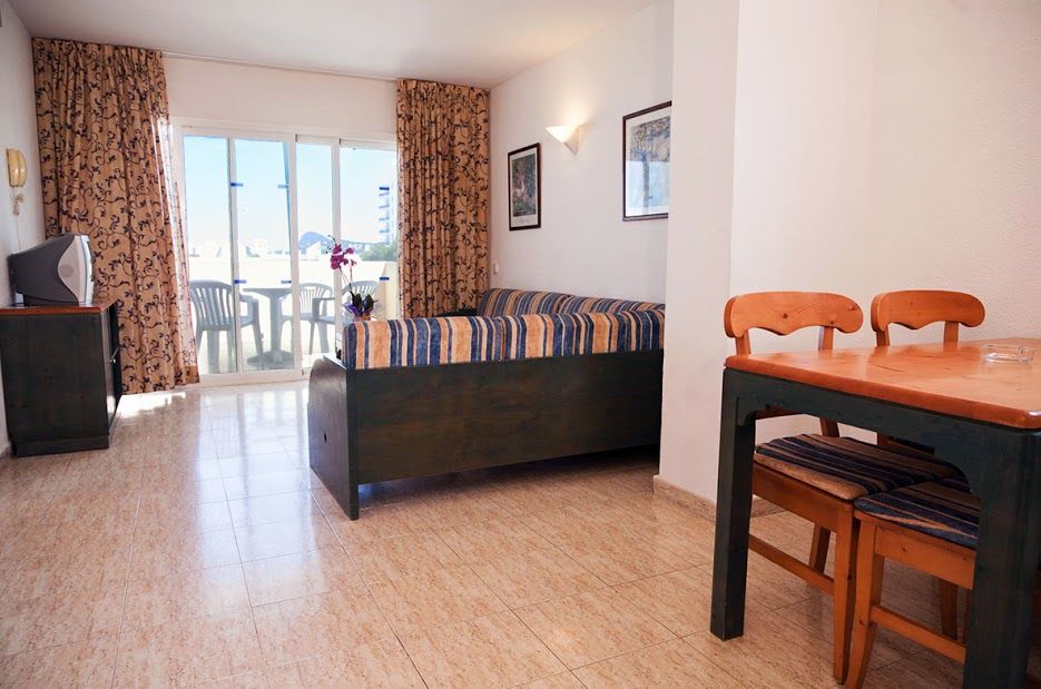 Apartamentos Blue Star (Adults Only) Sant Antoni de Portmany Extérieur photo