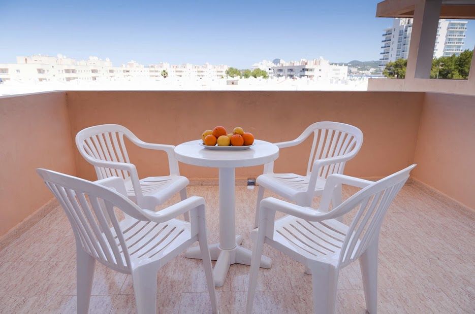 Apartamentos Blue Star (Adults Only) Sant Antoni de Portmany Extérieur photo