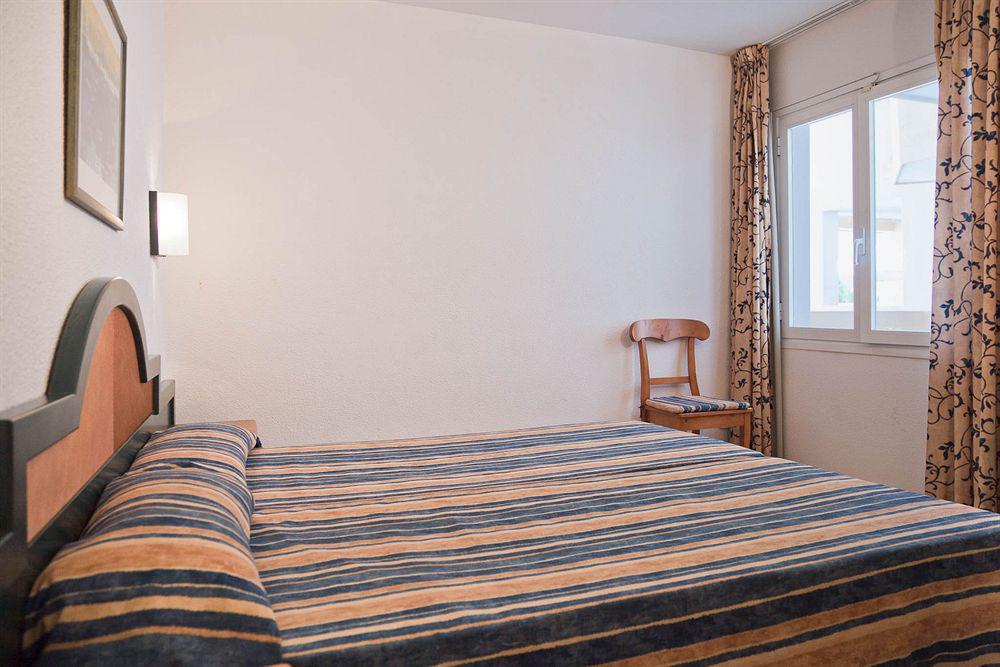 Apartamentos Blue Star (Adults Only) Sant Antoni de Portmany Extérieur photo